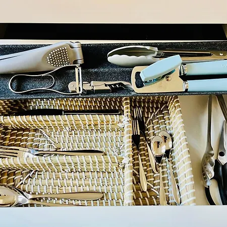 Aycatcherhomes - Nova Boutique Apt Old Town Marburg 아파트 *